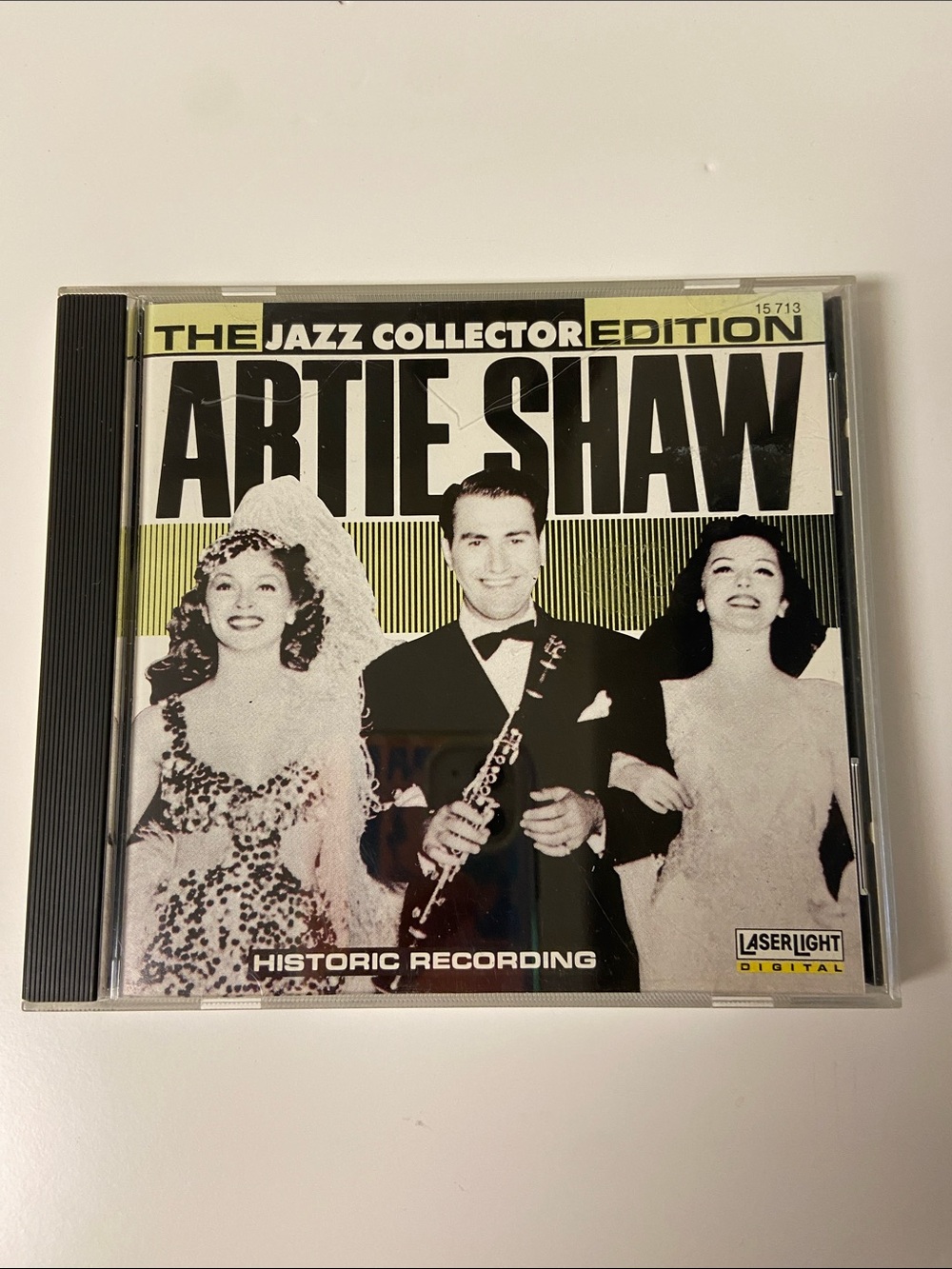 Artie Shaw The Jazz Collector Edition - Historic Recording (Black & Cream)
